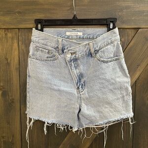 PACSUN 90s Girlfriend Jean Shorts